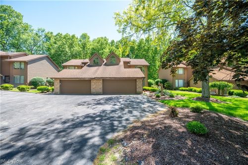 9114 Inverrary Dr Se, Warren, OH, 44484-2500 | Card Image