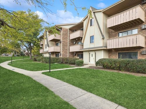 apt-12-11 Echo Ct, Vernon Hills, IL, 60061-3007 | Card Image