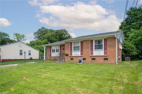 709 Abington Dr, Greensboro, NC, 27401-4424 | Card Image
