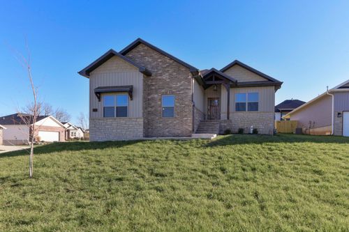 1100 S Swift Ave, Ozark, MO, 65721-4302 | Card Image