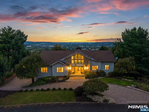 5 Jennie Court, Cedar Grove, NJ, 07009 | Card Image