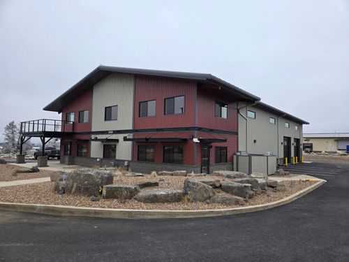 2450 Sw 6th St, Redmond, OR, 97756 | Card Image