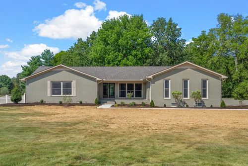 1345 Shallow Lake Cir, Hopkinsville, KY, 42240-5139 | Card Image