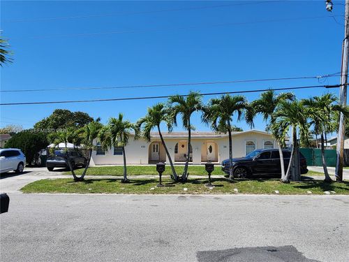 120 Sw 80th Ave, Miami, FL, 33144-2116 | Card Image