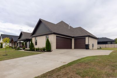 7429 Lake Point Circle, House other with 4 bedrooms, 3 bathrooms and null parking in Benton AR | Image 3