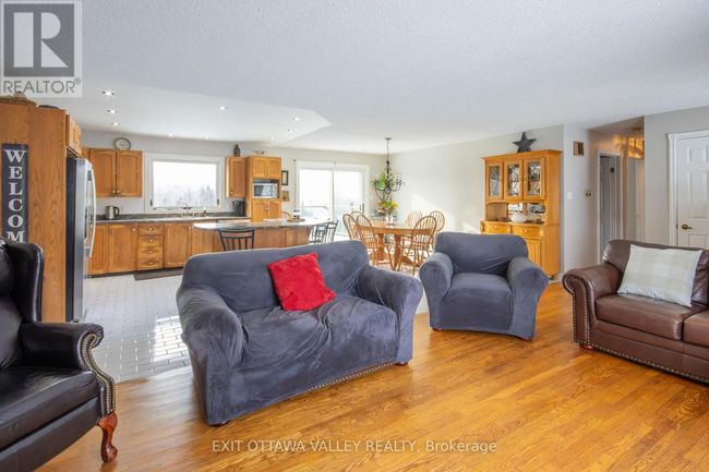 2112 Schutt Rd, House other with 3 bedrooms, 3 bathrooms and 6 parking in Palmer Rapids ON | Image 26