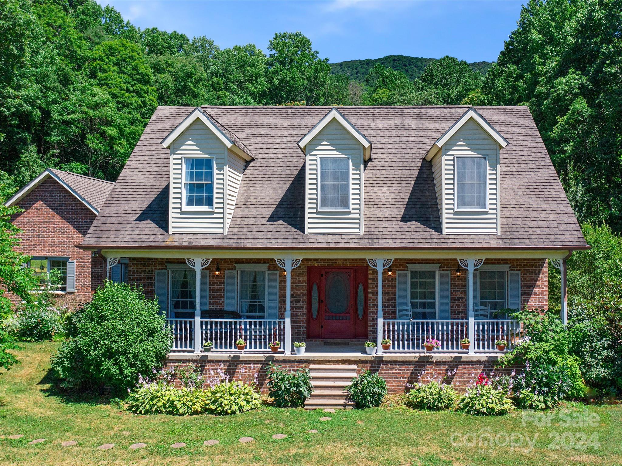 Will Street Rd, Bakersville, NC 28705