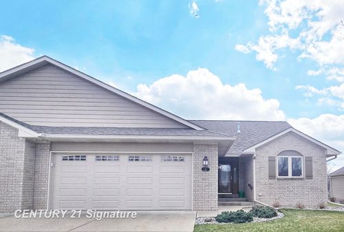 5 Logmark Pl, Saginaw, MI, 48603-8652 | Card Image