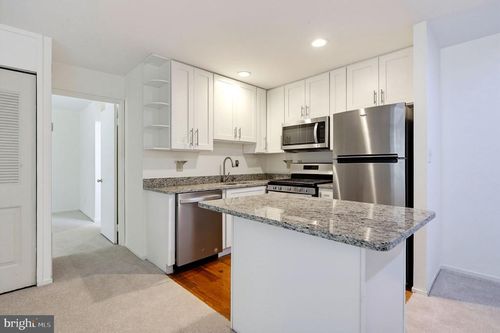 202-170 Talbott St, ROCKVILLE, MD, 20852-1416 | Card Image