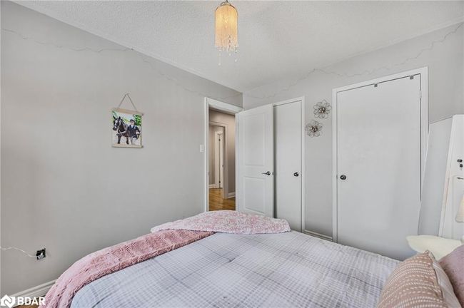 18 Peter St, House other with 3 bedrooms, 3 bathrooms and 5 parking in Amaranth ON | Image 34