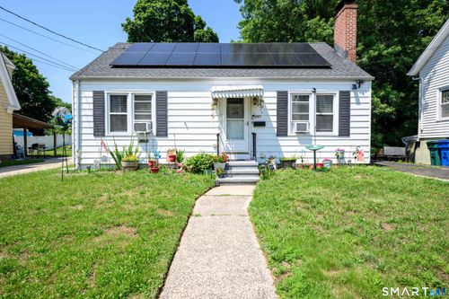 121 4th St, Hamden, CT, 06514-4707 | Card Image
