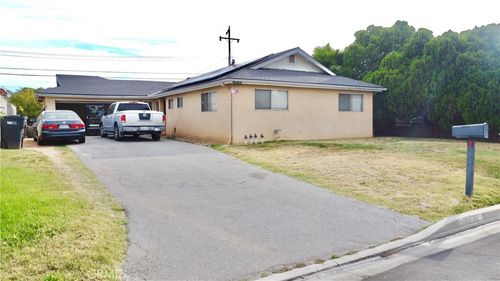 3292 Debbie Ln, Riverside, CA, 92501-1249 | Card Image