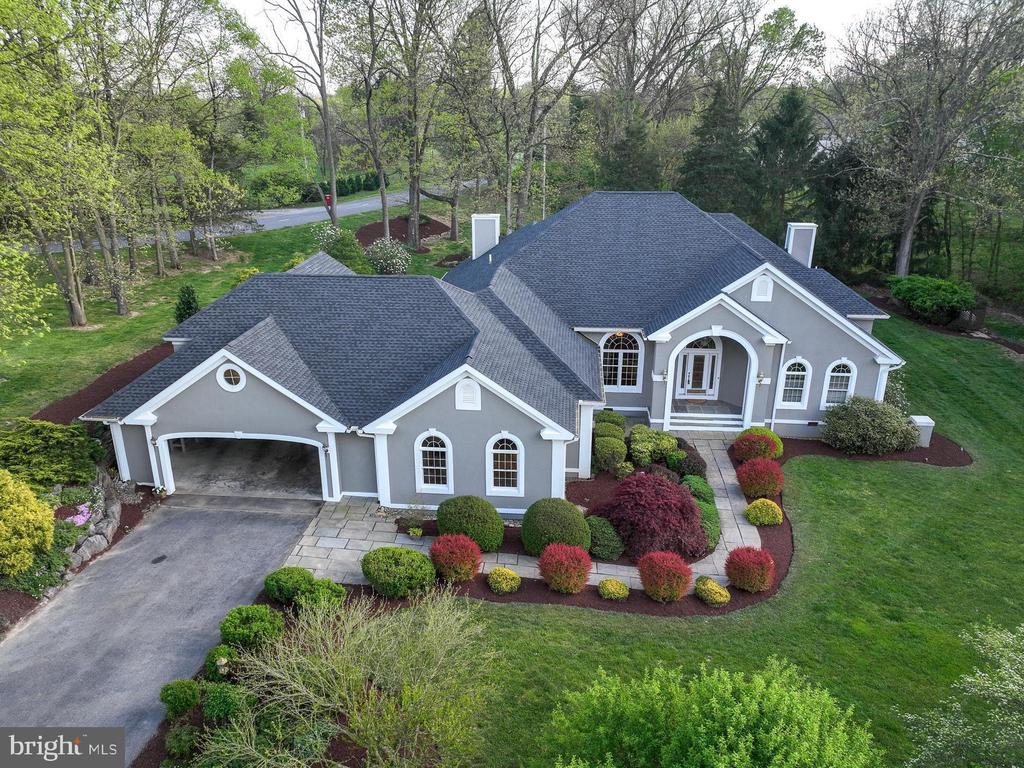 Red Blossom Cir, Shepherdstown, WV 25443