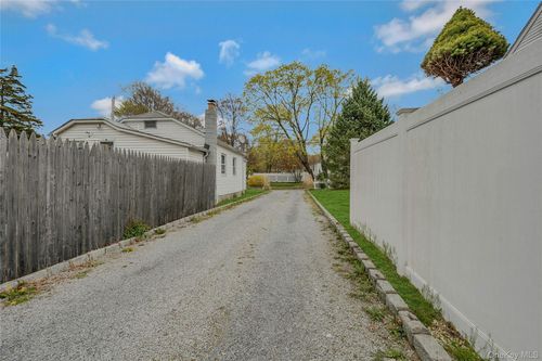 46 Satinwood Rd, Rocky Point, NY, 11778-8902 | Card Image