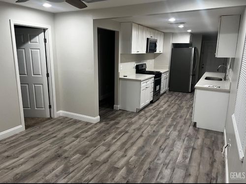 217 F St, Taft, CA, 93268 | Card Image