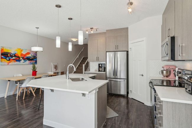 35 Sage Bluff Heights Nw, Home with 3 bedrooms, 3 bathrooms and 2 parking in Calgary AB | Image 6