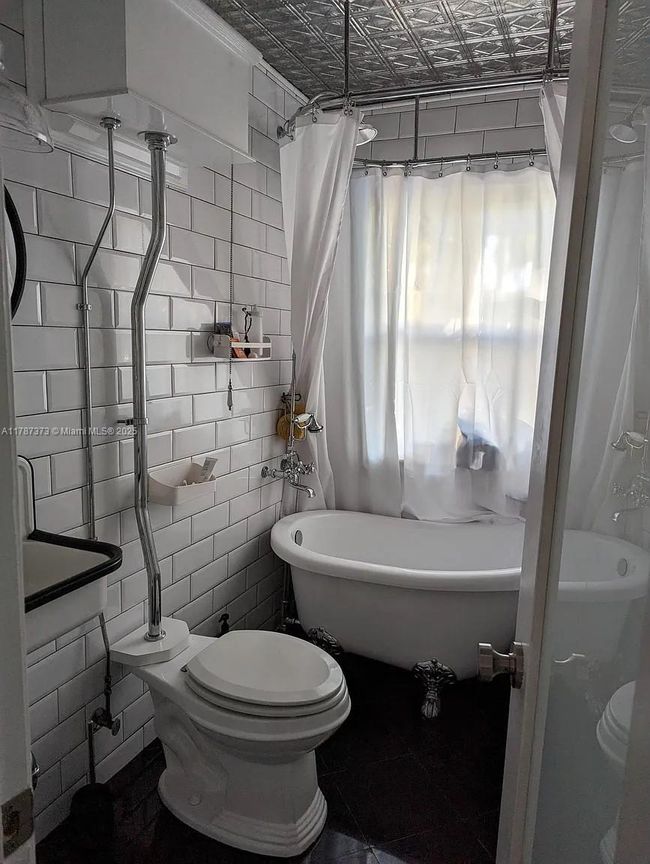 1614 Se 10 Th Ave, House other with 3 bedrooms, 2 bathrooms and null parking in Deerfield Beach FL | Image 16