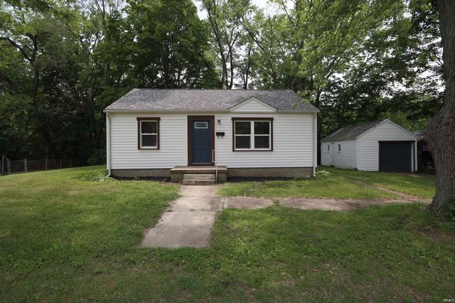 651 W Maple St, House other with 2 bedrooms, 1 bathrooms and null parking in Wabash IN | Image 4