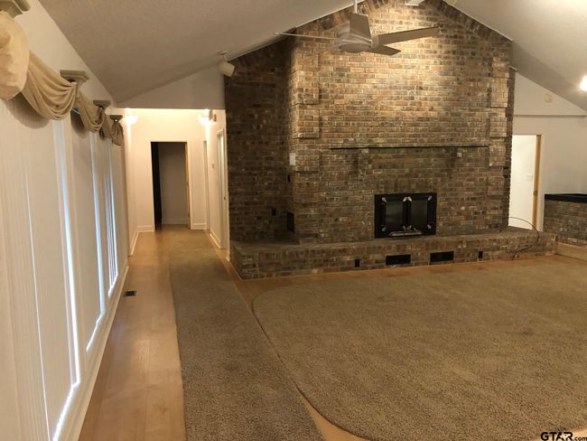 13745 Meadow Ln, House other with 4 bedrooms, 3 bathrooms and null parking in Flint TX | Image 7