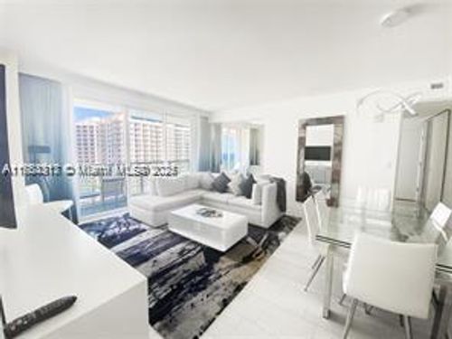 1906-3101 Bayshore Dr, Fort Lauderdale, FL, 33304-4249 | Card Image