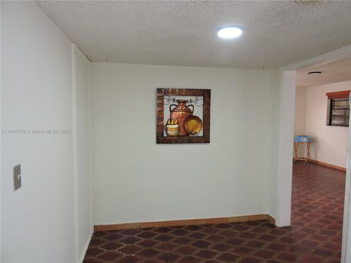 1-681 Ne 3rd Pl, Hialeah, FL, 33010-5005 | Card Image