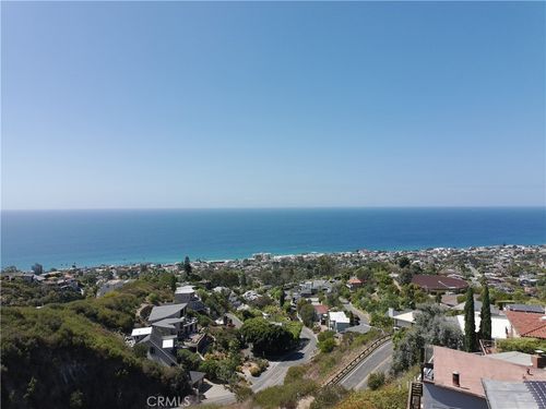 995 Summit Dr, Laguna Beach, CA, 92651-3428 | Card Image
