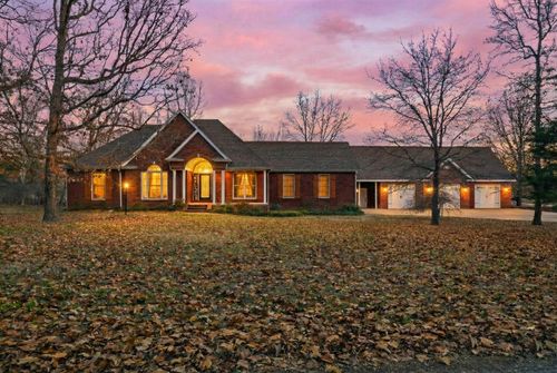 8980 Private Road 9689, West Plains, MO, 65775-6062 | Card Image