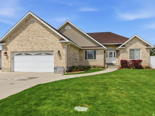 1075 Double Eagle Cir, Preston, ID, 83263-5394 | Card Image