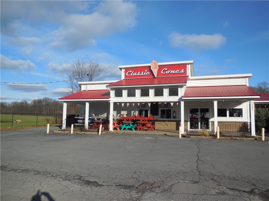 7342 State Street Rd, Auburn, NY 13021