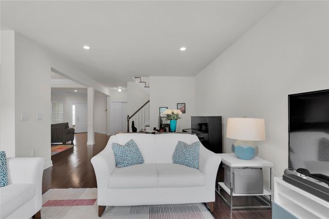 20 Dennis Ln, Townhouse with 3 bedrooms, 3 bathrooms and null parking in Pleasantville NY | Image 5