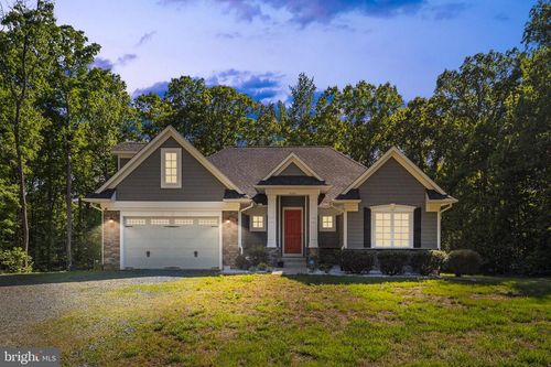 8300 Arlene Acres Dr, Fredericksburg, VA, 22408-0464 | Card Image
