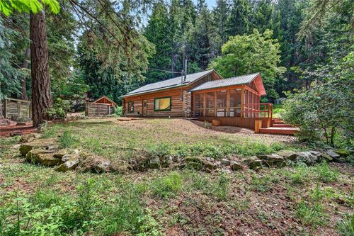 135 Fairway Dr, Salt Spring Island, BC, V8K1M6 | Card Image