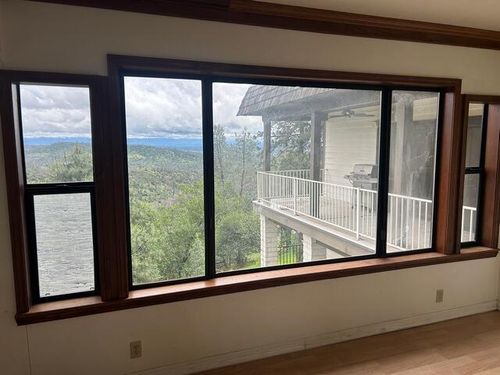 14305 Wintu Way, Redding, CA, 96003-9462 | Card Image