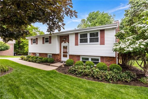 416 Peters Dr, Glenshaw, PA, 15116-1122 | Card Image