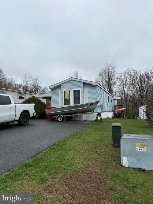 317 Ashford Ln, HEREFORD, PA, 18056-1537 | Card Image