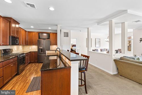 372 Carson Ter, HUNTINGDON VALLEY, PA, 19006-4719 | Card Image