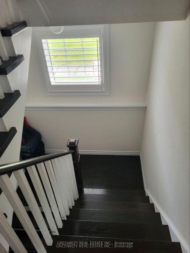 UPPER - 714 Halbert Dr, House other with 4 bedrooms, 3 bathrooms and 1 parking in Shelburne ON | Image 12