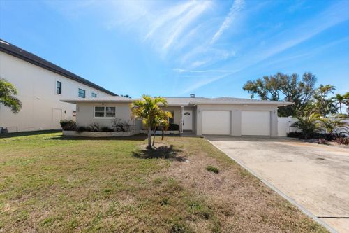 106 15th St, BELLEAIR BEACH, FL, 33786-3308 | Card Image