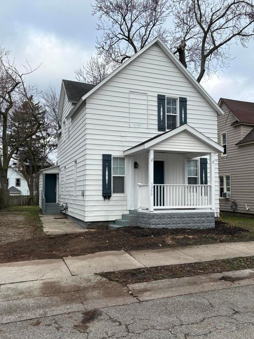1955 Hendricks Ave, Wyoming, MI, 49509-1438 | Card Image