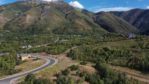 1074 S Loafer Dr, Woodland Hills, UT, 84653-5526 | Card Image