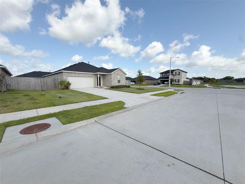 423 Amy St, Angleton, TX, 77515 | Card Image