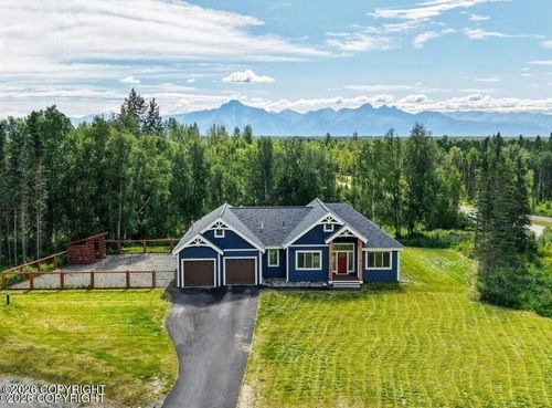 7064 E Tumnus Cir, Palmer, AK, 99645-7580 | Card Image