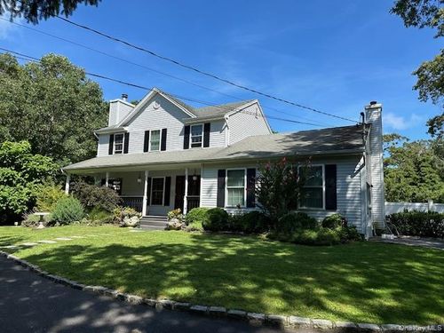 63 E Tiana Rd, Hampton Bays, NY, 11946-2365 | Card Image