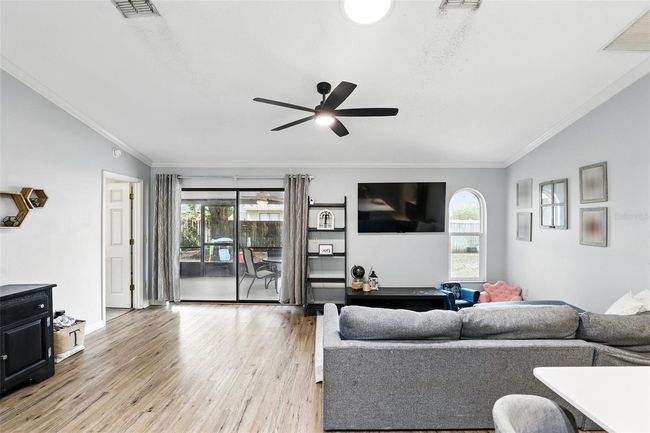 10049 Custer Cir, House other with 3 bedrooms, 2 bathrooms and null parking in ORLANDO FL | Image 6