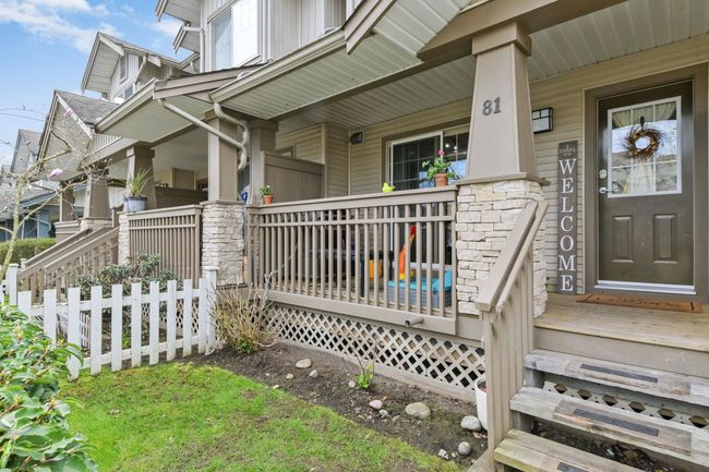 81 - 19250 65 Avenue, Townhouse with 2 bedrooms, 2 bathrooms and 3 parking in Surrey BC | Image 2