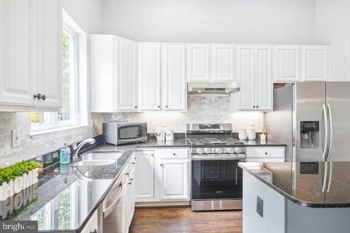 2557 James Monroe Cir, HERNDON, VA, 20171-4324 | Card Image