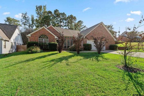 307 Robinwood Dr, Whitehouse, TX, 75791-3001 | Card Image