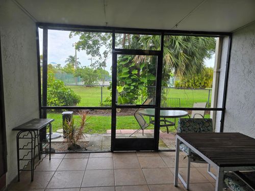 2153-2153 N 14th Ave, Hollywood, FL, 33020-2539 | Card Image