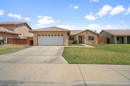 2318 Jillian Dr, Imperial, CA, 92251-8809 | Card Image