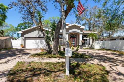 5001 44th Ave N, St Petersburg, FL, 33709-5517 | Card Image